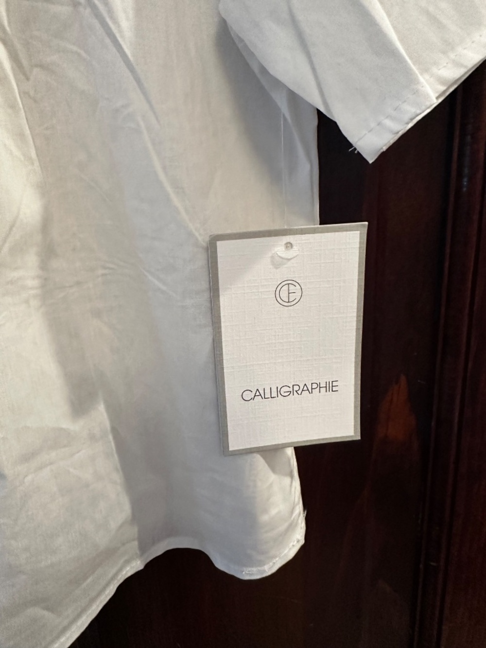 NWT Calligraphie Ivory 8 Button Cotton Short Sleeve Top Sz M w Taupe Stitching - Picture 5 of 6